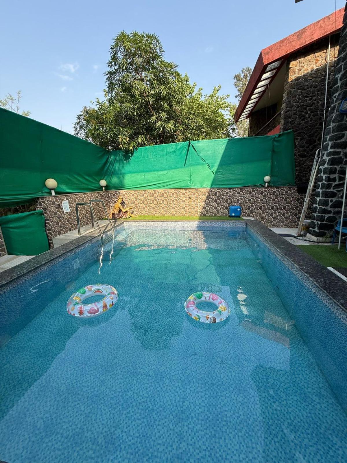 Blue Heaven- Lonavala 2 Bhk With Private Pool! Villa Kültér fotó